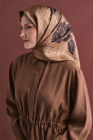 Armine Çiçek Desenli Sura İpek Eşarp 9617DS