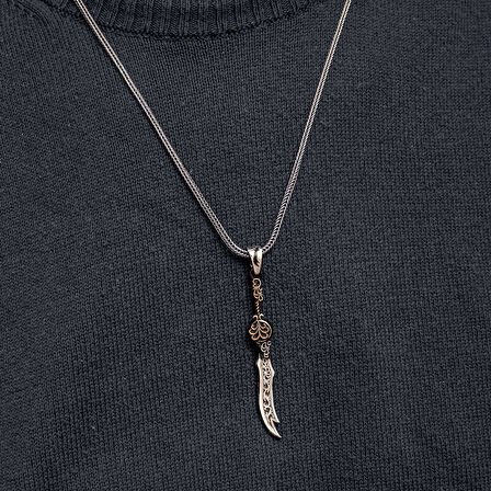 Gümüş Desenli Zülfikar Kılıcı Erkek Kolye