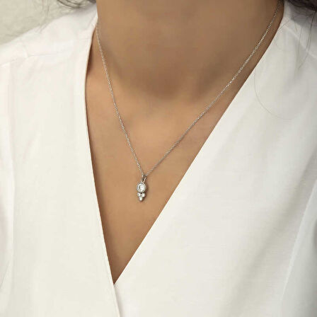 925 Ayar Gümüş Çiğ Damlası Yuvarlak Tektaş Kadın Gümüş Kolye