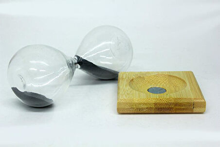 Kum Saati Manyetik Ahşap Standlı Dekoratif Hediyelik