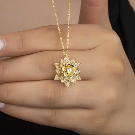 925 ayar gümüş gold beyaz taşlı lotus çiçeği kadın kolye
