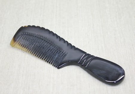 Tutmalı Kemik Tarak