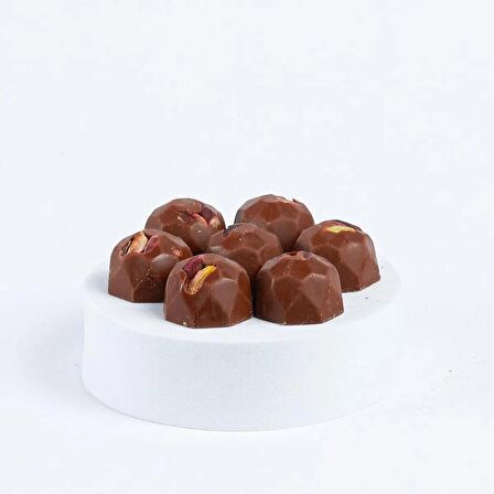 %50 Kakao, Bütün Antepfıstıklı Sütlü Bonbon Çikolata. 500 Gr.