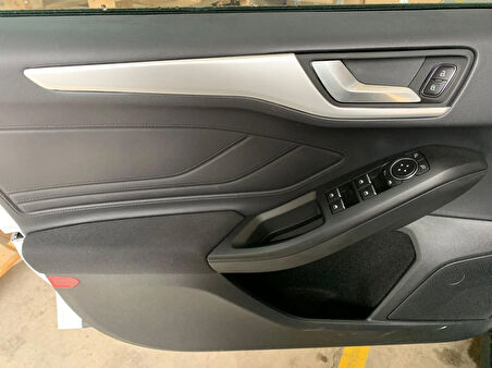 Ford Focus 2019+ Uyumlu Panel Kaplama Kalın Model (Silver / ABS)