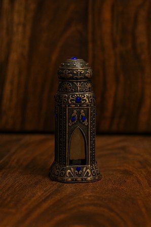 AROMENZA Amber Nomad Esansı 6 ml – Yoğun, Kalıcı ve Lüks Doğal Amber Yağı