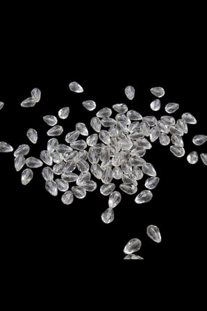 8x13 mm Damla Akrilik Açık Krem (25 gr 60 Adet)