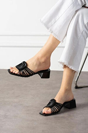 Anca Siyah Rugan Topuklu Terlik