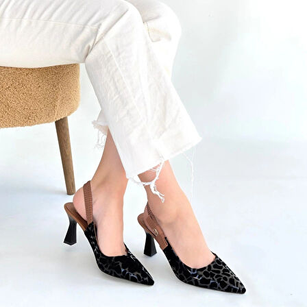 Toran Siyah Rugan Siyah Süet Detaylı Topuklu Ayakkabı