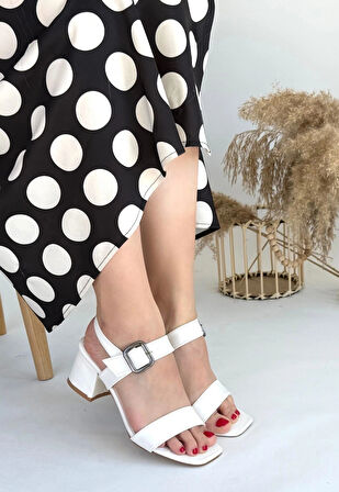 Year Beyaz Cilt Topuklu Ayakkabı