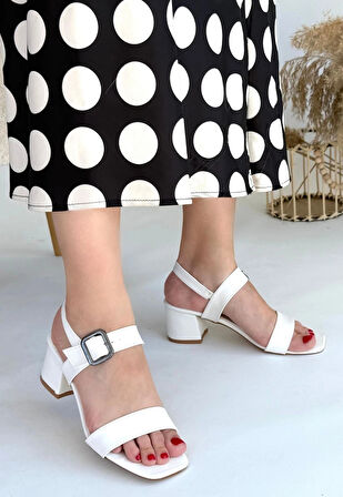 Year Beyaz Cilt Topuklu Ayakkabı