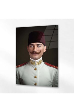 Atatürk Üniformalı Resmi Klasik Portre Cam Tablo