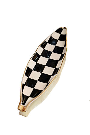 Damalı Siyah Yaprak Tabak