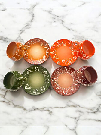 Dekoratif Şık Tasarım Tamamen El Yapımı Yeşil, Turuncu, Mavi ve Kahverengi 4 Kişilik Kahve Fincanı