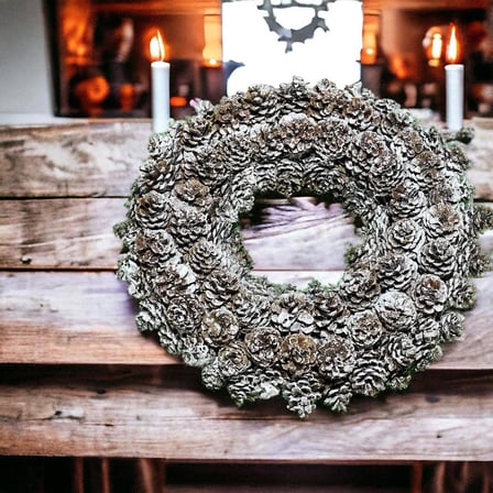 KAPI SÜSÜ YILBAŞI NOEL DOĞAL KARLANMIŞ KOZALAK ÇELENK - ELYAPIMI HANDMADE