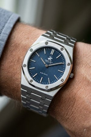 Beverly Hills Polo Club Gümüş Geometrik Kasa Erkek Kol Saati | 39 mm Çelik Kasa, Gümüş Çelik Kordon, Lacivert Kadran