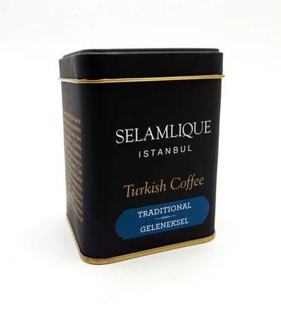Kişiye Özel Mavi Fincan & Beyaz Metal Mum & Selamlique Türk Kahvesi & Rebul Kolonya & Fular & Kahve Yanı Cam Su Bardağı Hediye Seti