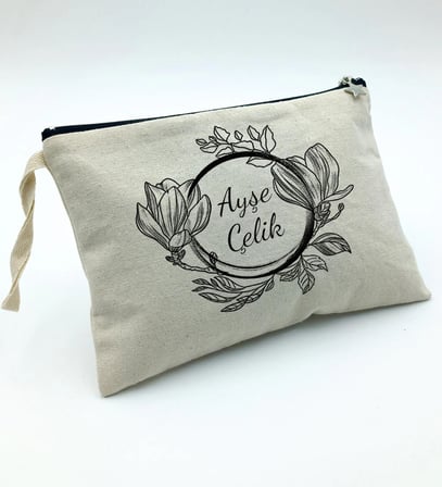 Kişiye Özel Kanvas Makyaj Çantası & Defter & Avon Kadın Parfüm & Anahtarlık & Mum & Kalem Hediye Seti