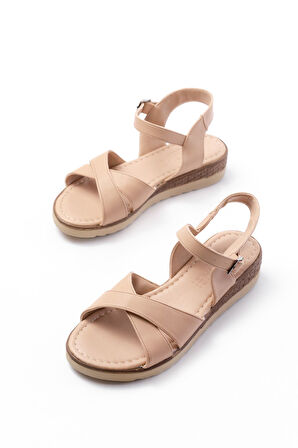 ASFSTORE 692-564 Bej Ortopedik Taban Çapraz Tokalı Kadın Sandalet   