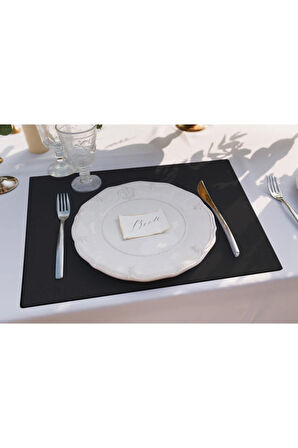 Siyah Figüratif Çiçek Kumaş Amerikan Servis 4'lü Set (keten, Ulusl. Yıkama Ve Solmama Sertifikası)