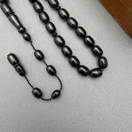 Enes ABDO Usta İşçilikli Çift Cilalı Kapsül Kesim Siyah İp Yollu Siyah Ateş Kehribar Tespih