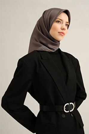 Klasik Desenli Saf İpek Sura Eşarp 9357D