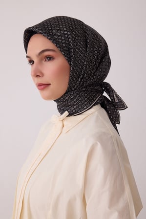Monogram Desen %100 Twill İpek Eşarp BE18