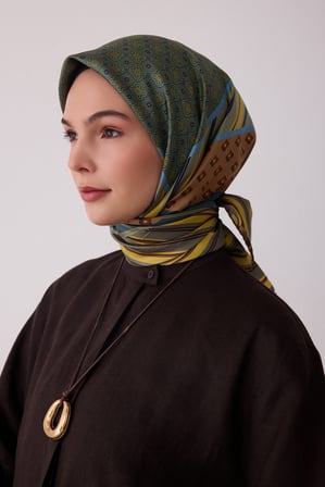 Geometrik Desen %100 Twill İpek Eşarp BE23