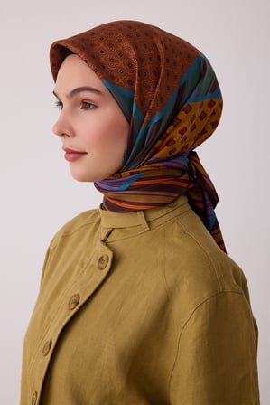 Geometrik Desen %100 Twill İpek Eşarp BE23