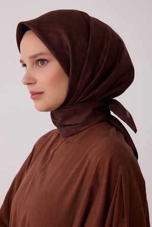 Geometrik Desen %100 Twill İpek Eşarp BE25