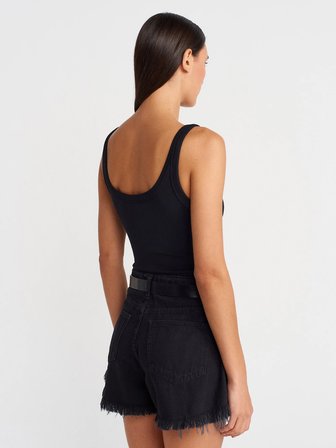 Siyah Askılı Bodysuit