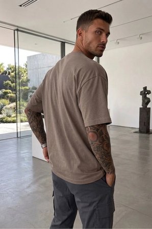 Erkek Oversize kalın dokulu %100 Pamuk Yumusak Dokulu Basic Bisiklet Yaka kahverengi Tisört