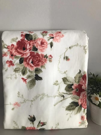 Keçeli Ütü Masası Kılıfı 55x140 cm İpli masaya göre Ayarlanabilir ROSE