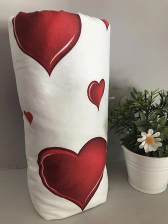Keçeli Ütü Masası Kılıfı 55x140 cm İpli masaya göre Ayarlanabilir White Hearts