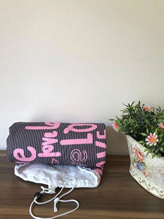 İpli Ayarlanabilir Isıya Dayanıklı Keçeli Stoperli Masası Kılıfı Örtüsü Bezi 55x140 Cm Pink Love