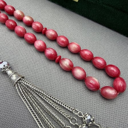 Alpaka Püsküllü Pembe Renkli Halkalı İmame Parlak Dokulu Sıkma Kehribar Tespih