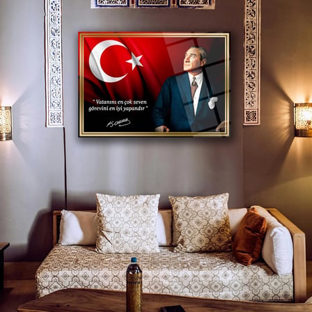 Mustafa Kemal Atatürk Cam Tablo | "Vatanını En Çok Seven..." Sözü ve Bayrak - ATA123