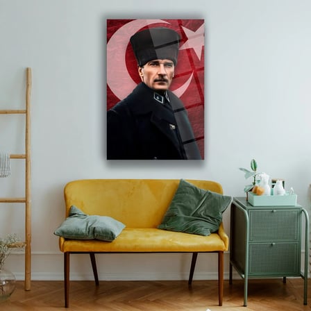 Atatürk Türk Bayrağı Önünde Cam Tablo – ATA175