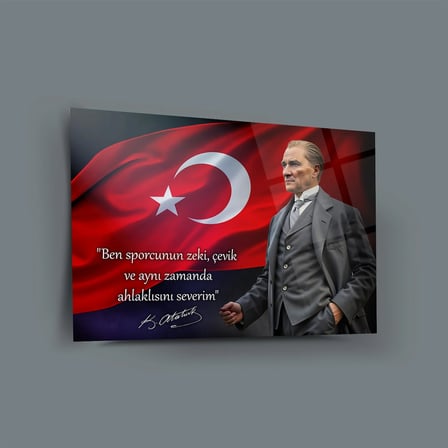 Atatürk Türk Bayrağı Önünde Cam Tablo – “Zeki, Çevik ve Ahlaklı Sporcu” – ATA246