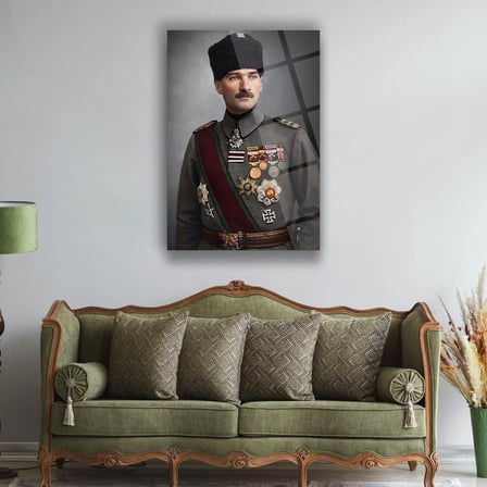 Mustafa Kemal Atatürk Askeri Üniformalı Cam Tablo – ATA289