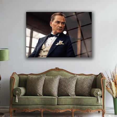 Atatürk Smokin Portre Cam Tablo - ATA323