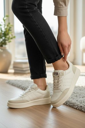 1011 Hazır Taban Unisex Spor Ayakkabı Bağcıklı Rahat Sneaker 