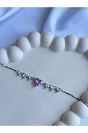 Kalp Detay Şık Bileklik