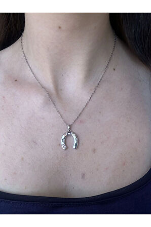 Silver Taşlı Nal Kolye