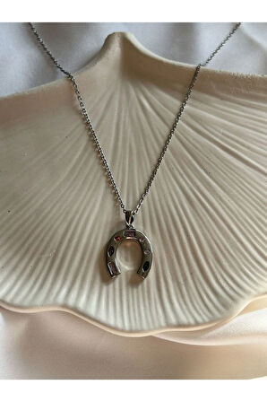 Silver Taşlı Nal Kolye