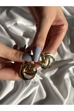 Geometrik Tasarım Gold Küpe