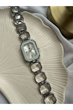 Kesme Taşlı Tasarım Saat