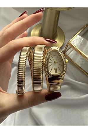 Gold Taşlı Yılan Model Saat