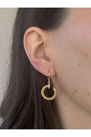 Yarım Tur Gold Küpe