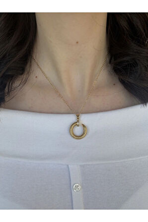 Yarım Tur Gold Kolye