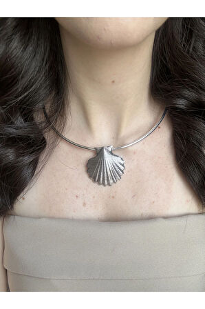 İstiridye Detaylı Choker Kolye